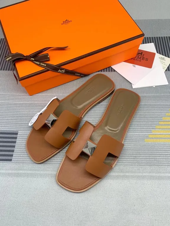 Hermes Shoe 